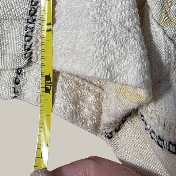 Lou & Grey Women's Striped Textured Shorts Size Medium Drawstring Waist - Picture 7 of 8